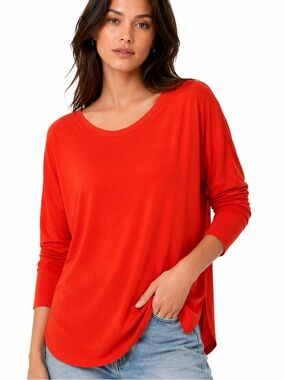 Aritzia Babaton Long Sleeve Scoop Neck Top